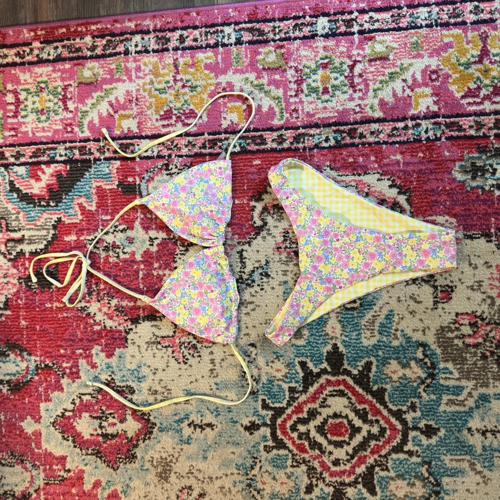 Reversible Floral and Plaid Bikini Set S (fits like a M) (never worn)